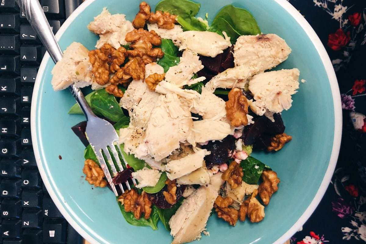 meal prep chicken and spinach salad