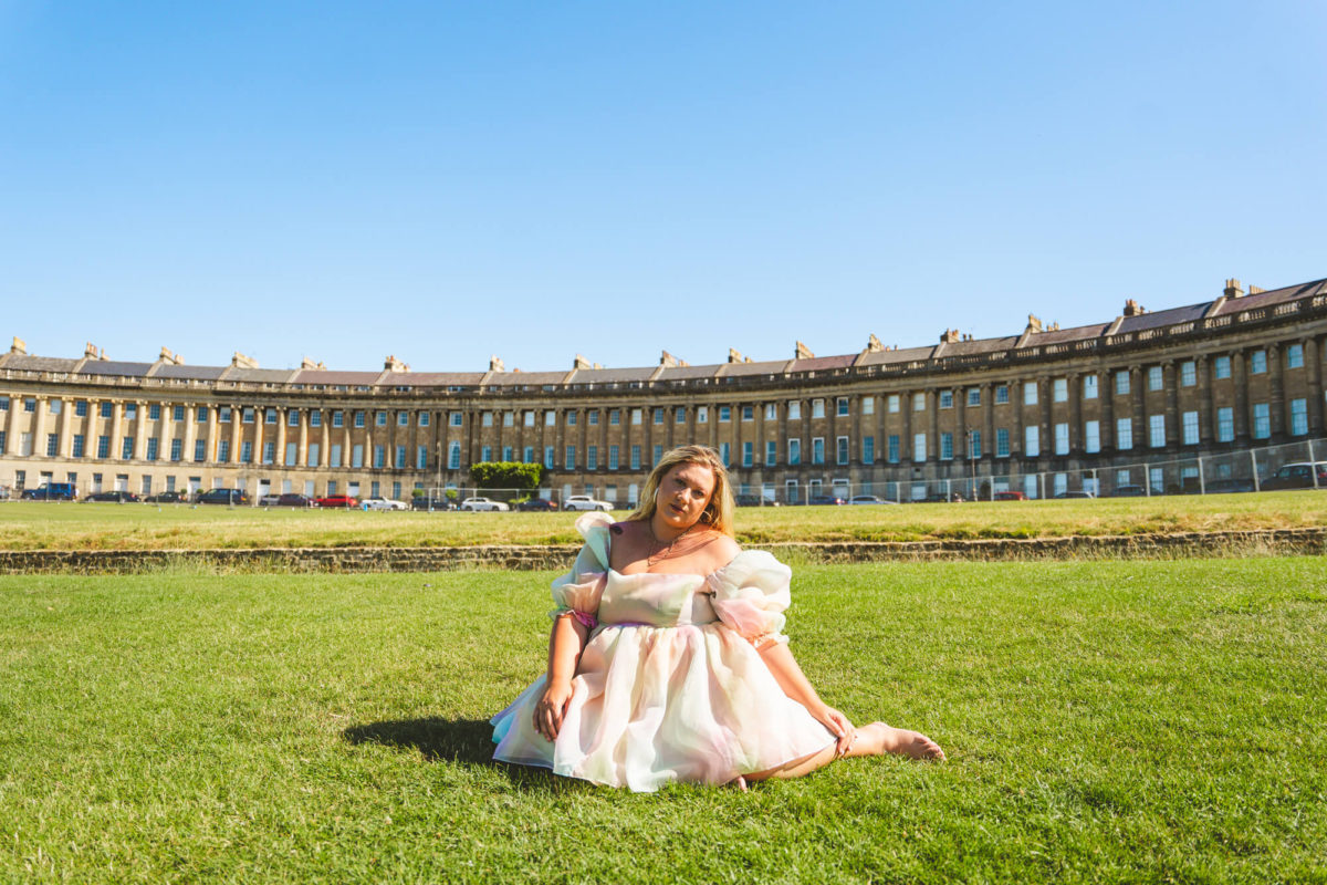 things to do in bath, england: visit the royal crescent